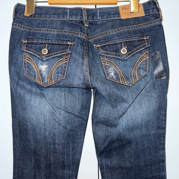 Hollister Brand New LOW-RISE DISTRESSED DARK WASH FLARE JEANS - Picture 5 of 15